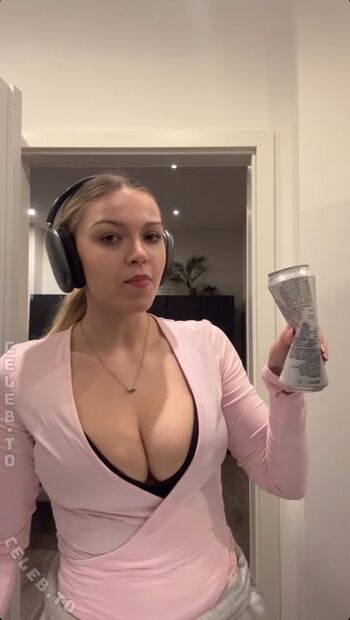 V d s olivia leaked private photo uncensored HD quality