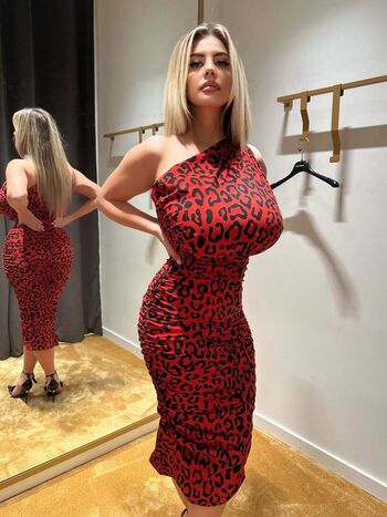 Valentina di rocco  page leaked private photo uncensored HD quality