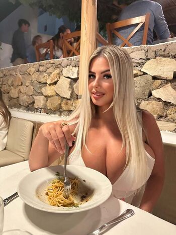 Valentina di rocco  page leaked private photo uncensored HD quality