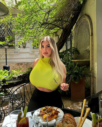 Valentina di rocco  page leaked private photo uncensored HD quality