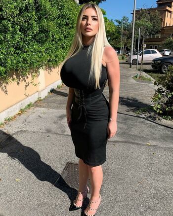 Valentina di rocco  page leaked private photo uncensored HD quality