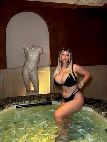 Valentina di rocco  page leaked private photo uncensored HD quality