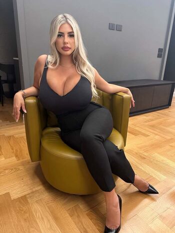 Valentina di rocco  page leaked private photo uncensored HD quality