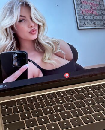 Valentina di rocco  page leaked private photo uncensored HD quality