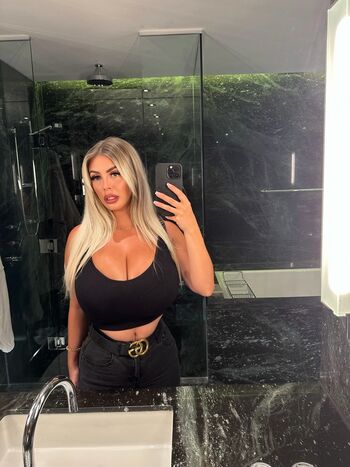 Valentina di rocco  page leaked private photo uncensored HD quality