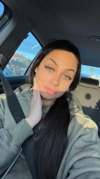 Vicdelaluna leaked private photo uncensored HD quality