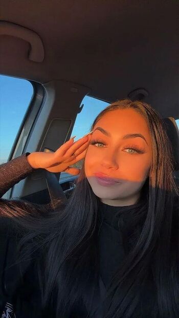 Vicdelaluna leaked private photo uncensored HD quality