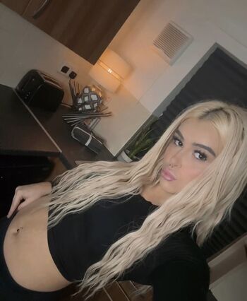 Vickiejokr leaked private photo uncensored HD quality