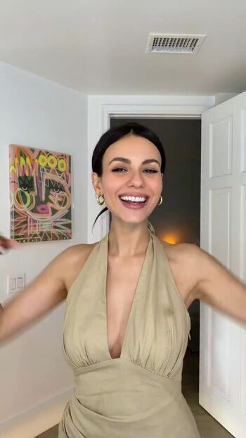 Victoria justice  page leaked private photo uncensored HD quality