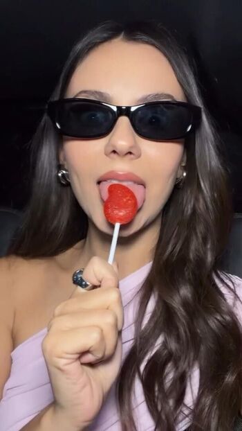 Victoria justice leaked private photo uncensored HD quality
