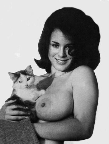 Vintage starlets page leaked private photo uncensored HD quality