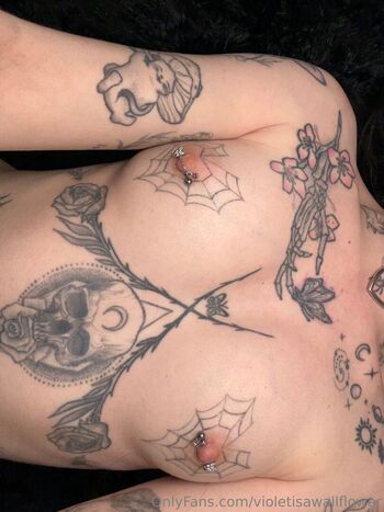 Violetisawallflower leaked private photo uncensored HD quality