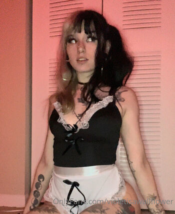 Violetisawallflower leaked private photo uncensored HD quality