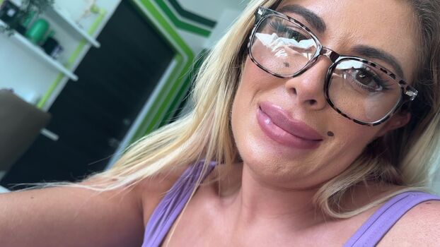 Vivianne de silva page leaked private photo uncensored HD quality