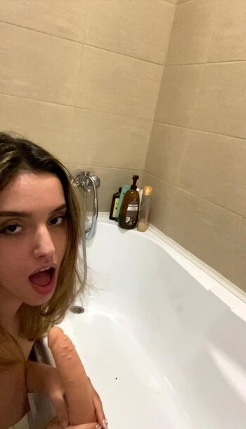 Vivienne noir leaked private photo uncensored HD quality