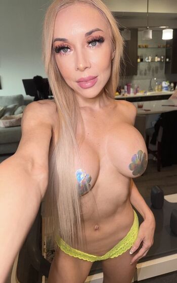 Walking on sunshine leaked private photo uncensored HD quality