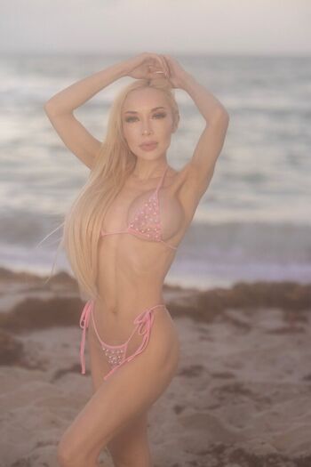 Walking on sunshine leaked private photo uncensored HD quality
