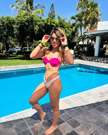 Women motorsports page leaked private photo uncensored HD quality