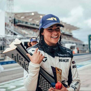 Women motorsports page leaked private photo uncensored HD quality