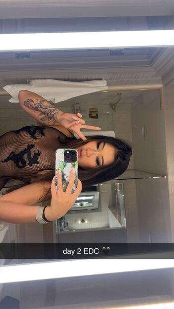 Women motorsports leaked private photo uncensored HD quality