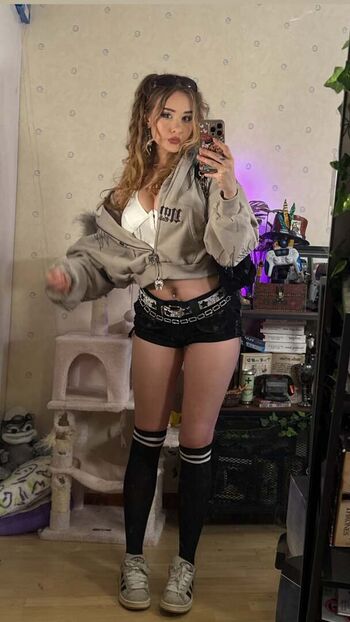 Yaboielina page leaked private photo uncensored HD quality