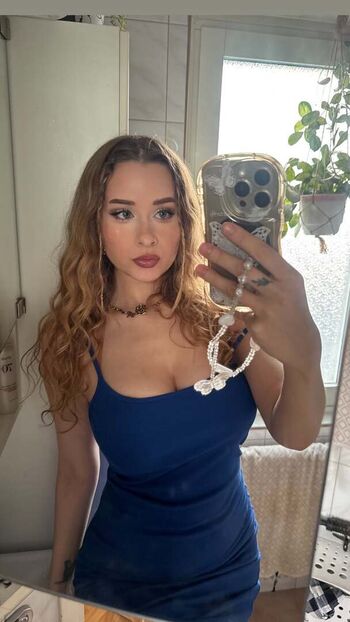 Yaboielina leaked private photo uncensored HD quality