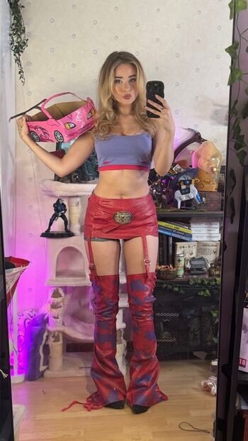 Yaboielina leaked private photo uncensored HD quality