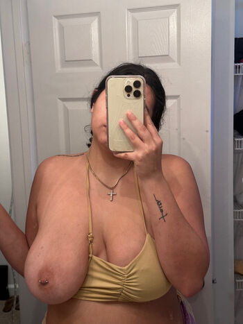 Yagirlmels page leaked private photo uncensored HD quality
