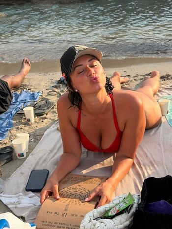 Yesjulz  page leaked private photo uncensored HD quality