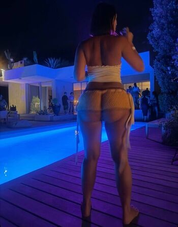 Yesjulz  page leaked private photo uncensored HD quality