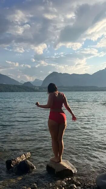 Yesjulz  page leaked private photo uncensored HD quality