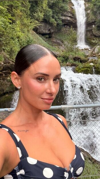 Yesjulz  page leaked private photo uncensored HD quality