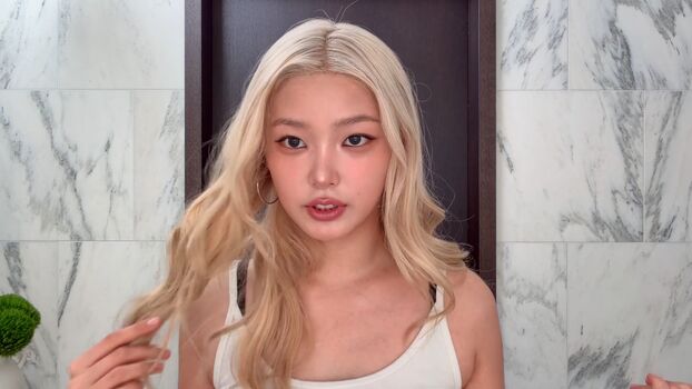 Yoonchae page leaked private photo uncensored HD quality