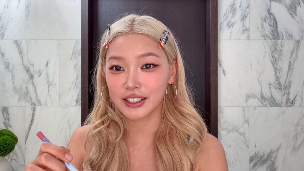 Yoonchae page leaked private photo uncensored HD quality