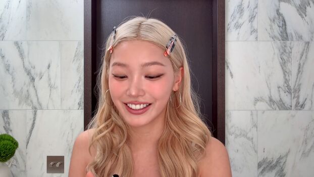 Yoonchae page leaked private photo uncensored HD quality