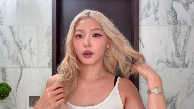 Yoonchae page leaked private photo uncensored HD quality
