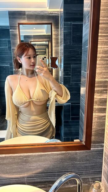 Yunxvly page leaked private photo uncensored HD quality