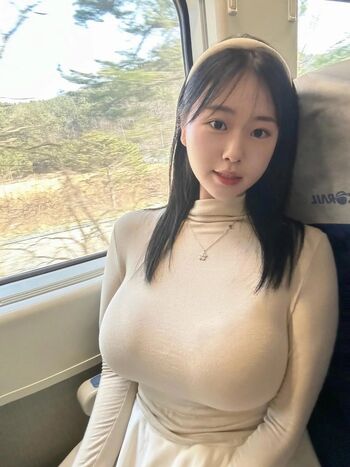 Yunxvly page leaked private photo uncensored HD quality