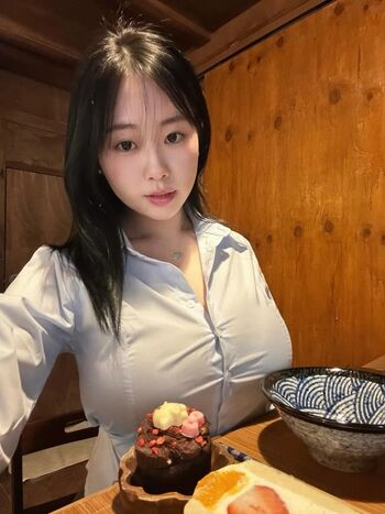 Yunxvly page leaked private photo uncensored HD quality