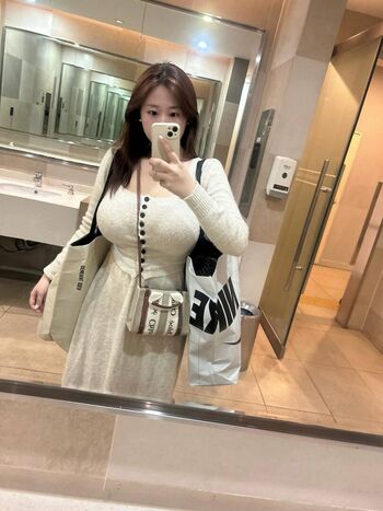 Yunxvly page leaked private photo uncensored HD quality