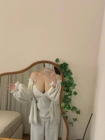 Yunxvly leaked private photo uncensored HD quality