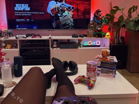 Yve gaming page leaked private photo uncensored HD quality