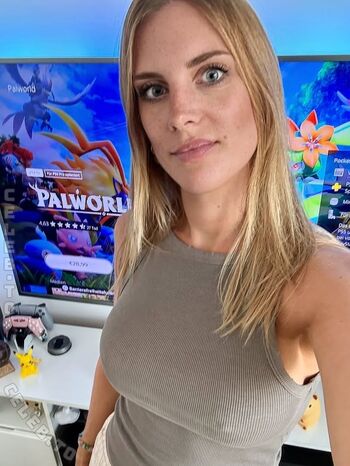 Yve gaming page leaked private photo uncensored HD quality