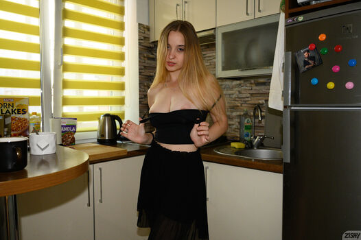 Zishy  page leaked private photo uncensored HD quality