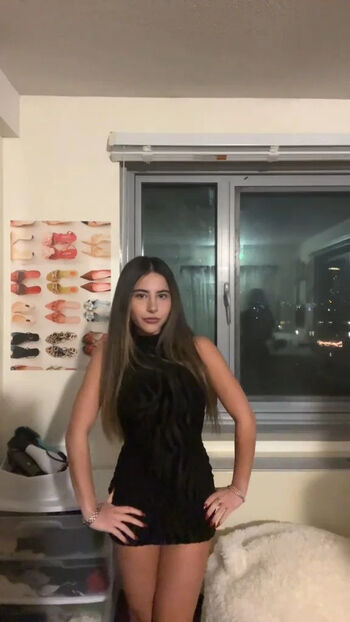 Zoe ducorsky leaked private photo uncensored HD quality