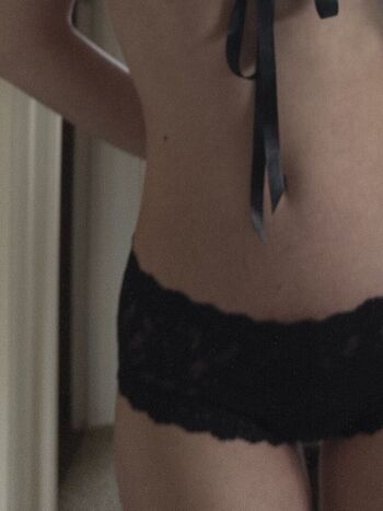 Zoeplzshutup leaked private photo uncensored HD quality