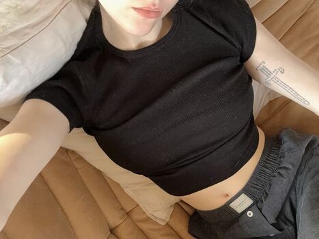 Zoeplzshutup leaked private photo uncensored HD quality