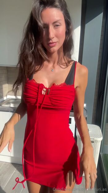 Zurine aspiunza  page leaked private photo uncensored HD quality